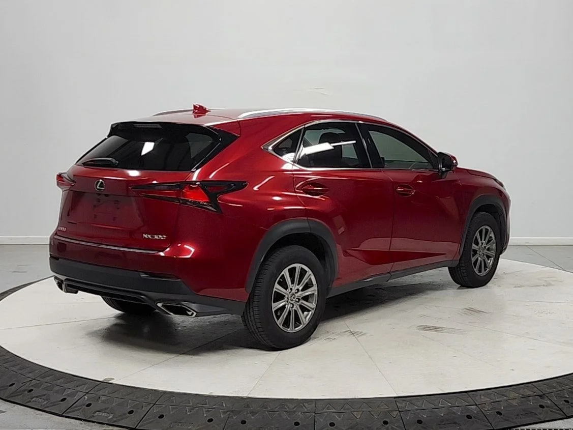 Used 2018 Red Lexus 300 Base image 7