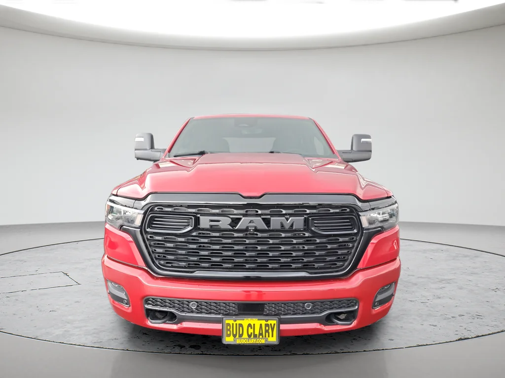 New 2026 Molten Red Pearl-Coat Exterior Paint RAM Big Horn/Lone Star image 8