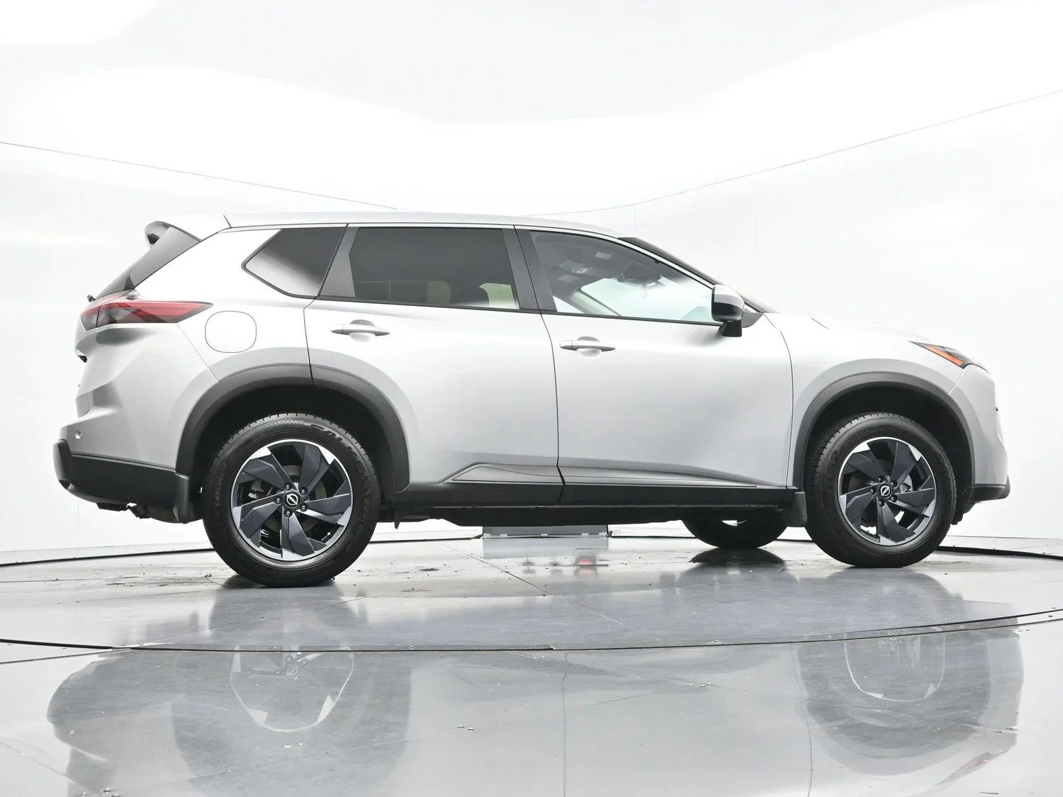Used 2024 Silver Nissan SV image 49