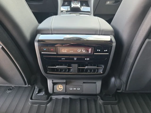 New 2026 Platinum White Pearl Acura w/Technology Package image 22