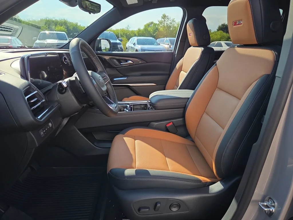 New 2027 Sandstone Gray Chevrolet Z71 image 24