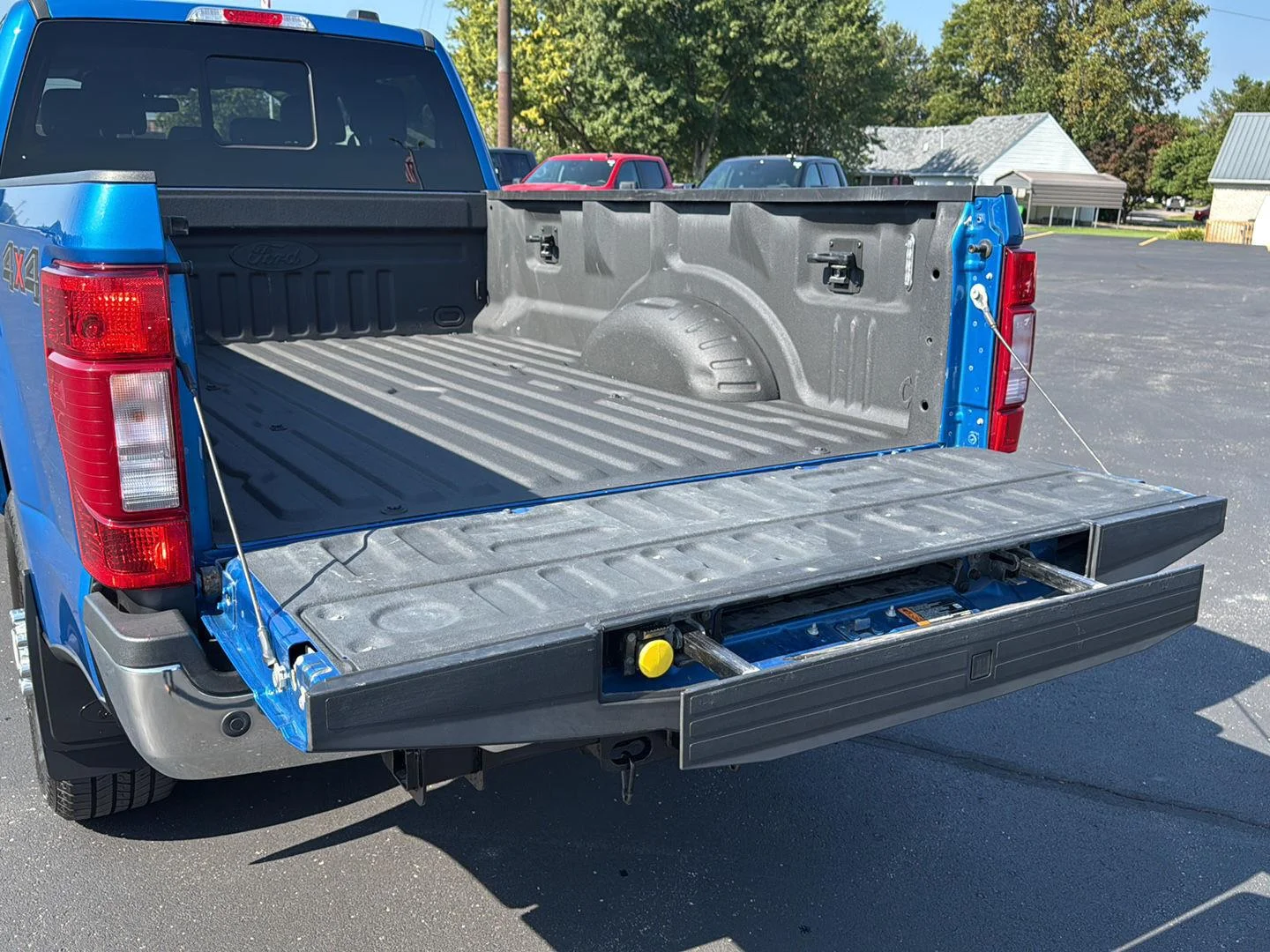 Used 2021 Velocity Blue Metallic Ford LARIAT image 21