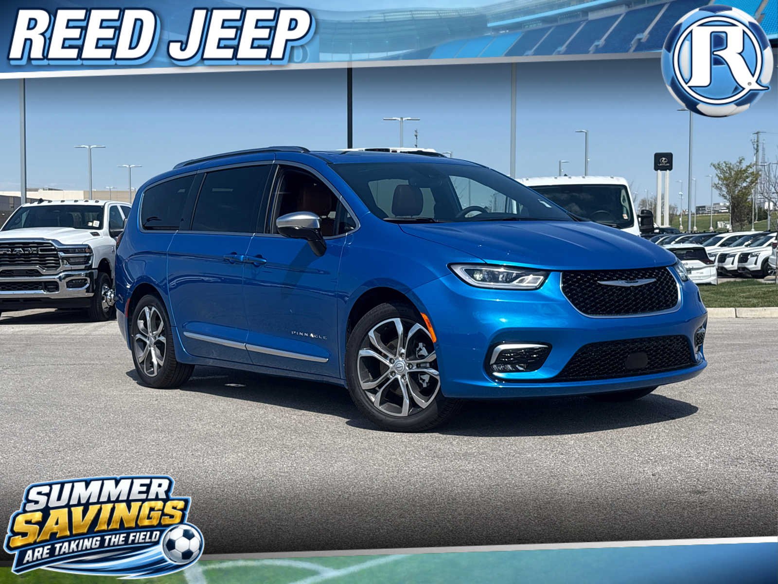 2026 Chrysler Pacifica Pinnacle's photo