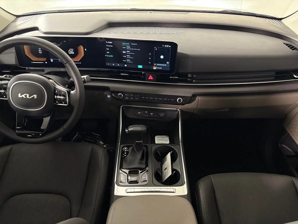 New 2026 Ceramic Silver Kia EX image 35