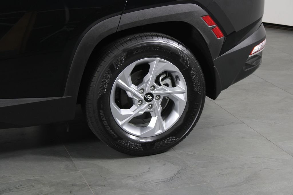 Certified Used 2024 Black Hyundai SEL image 16