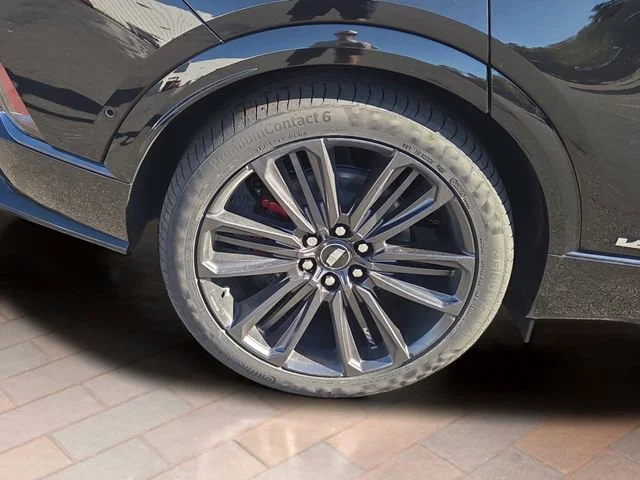 2026 Cadillac LYRIQ V Premium - Photo 18