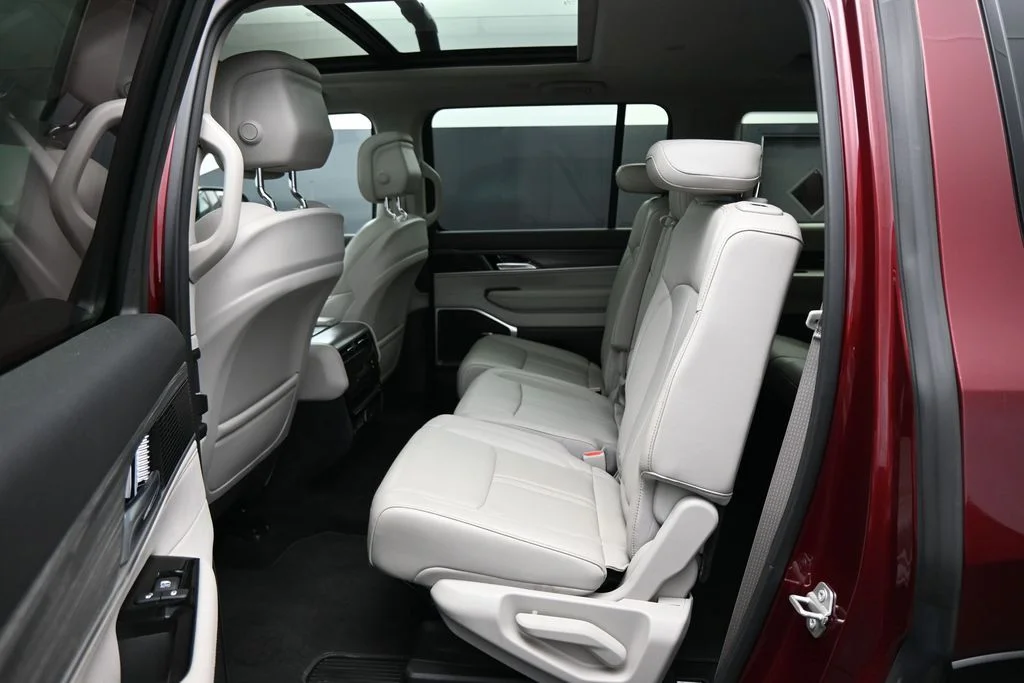 Used 2023 Red Jeep Series II image 26