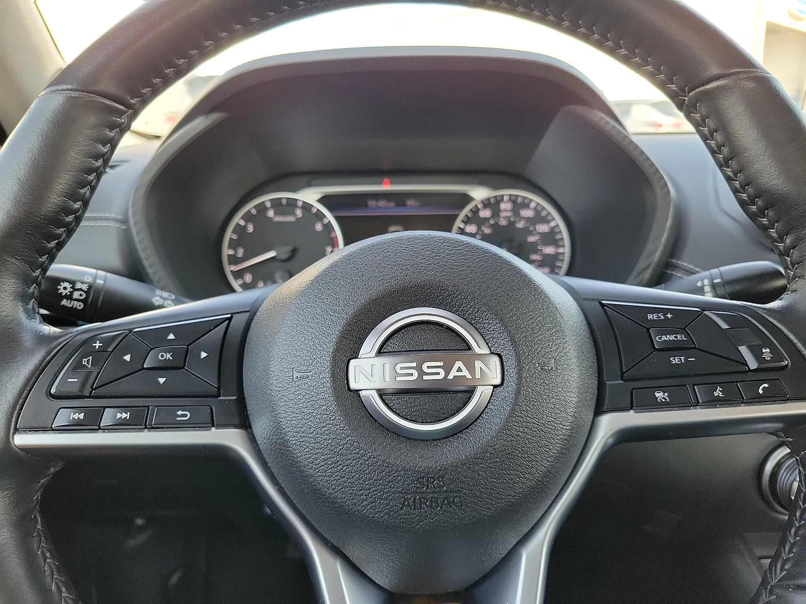 Certified Used 2025 Gun Metallic Nissan SV image 24