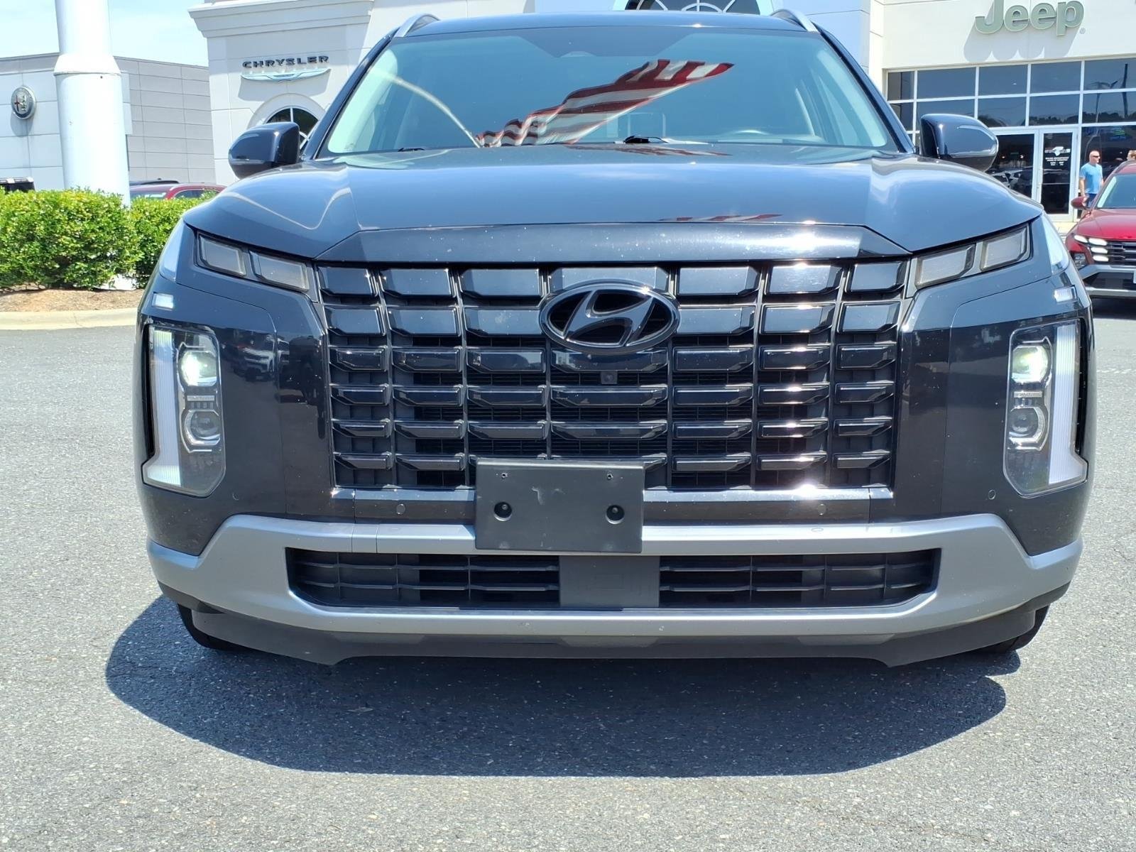 Used 2024 Moonlight Cloud Hyundai Limited image 15