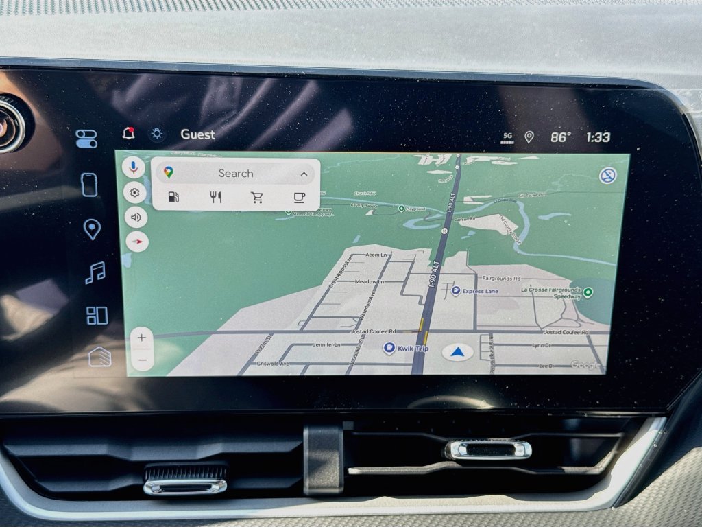 2027 Chevrolet Equinox LT - Photo 13