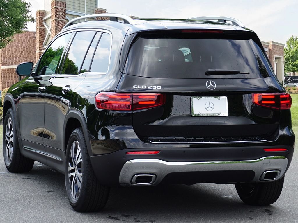 2025 Mercedes-Benz GLB Base - Photo 7