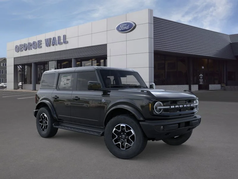 New 2026 Shadow Black Ford Outer Banks® image 32