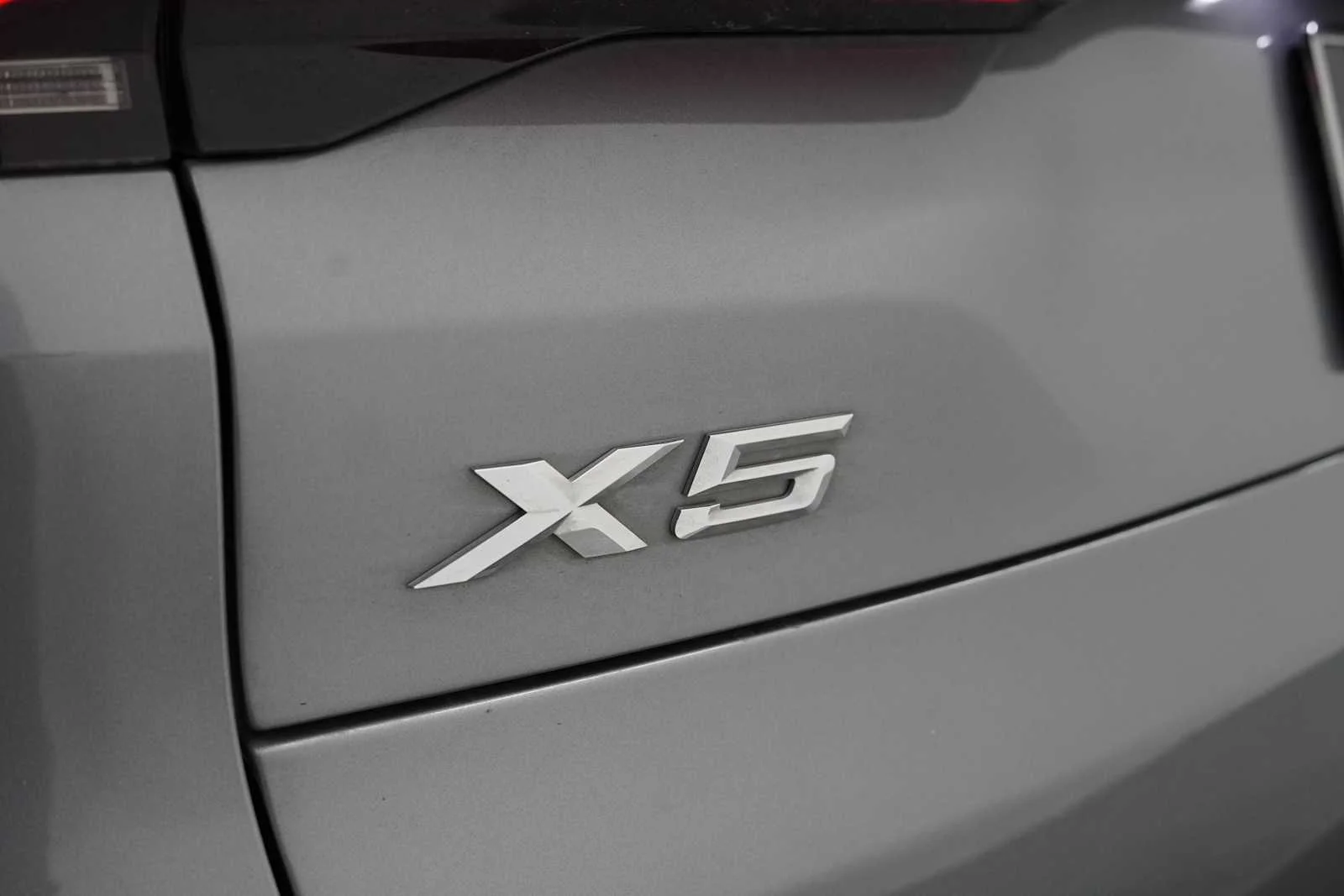 Used 2024 Not Available BMW xDrive40i image 9