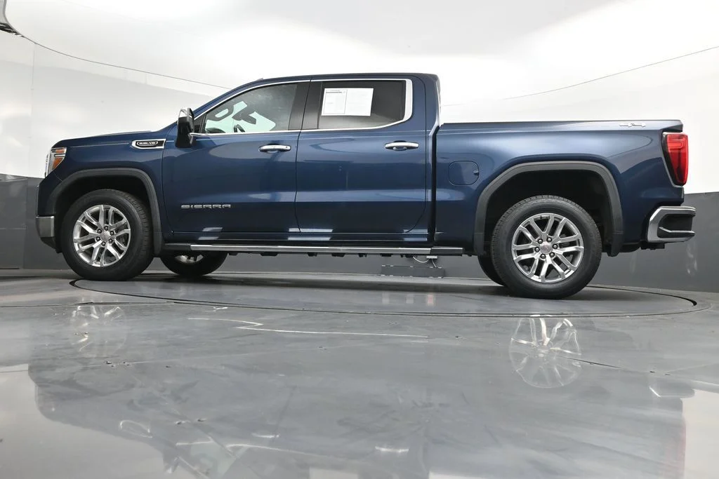 Used 2020 Blue GMC SLT image 47