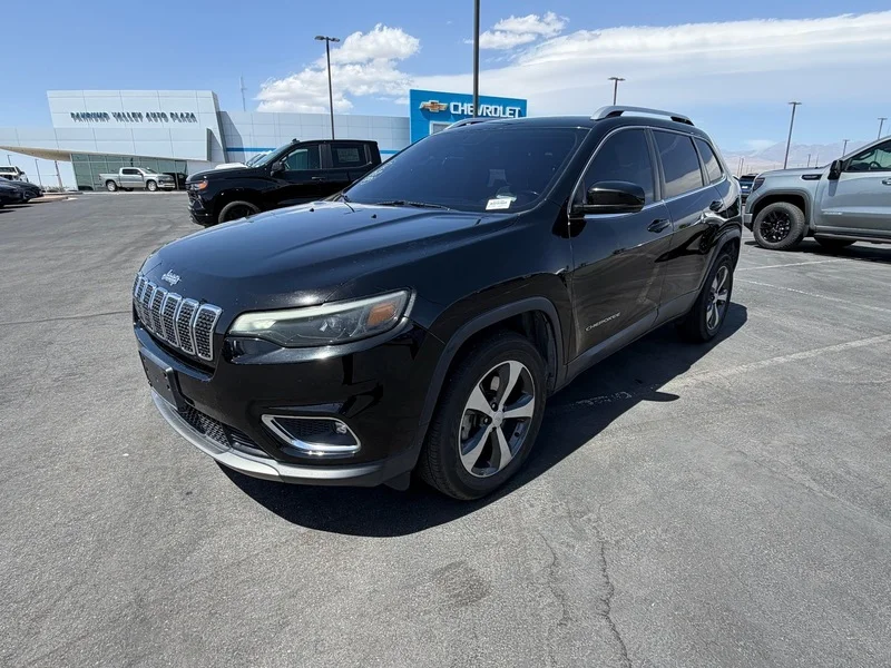 Used 2019 Diamond Black Cry Jeep Limited image 7