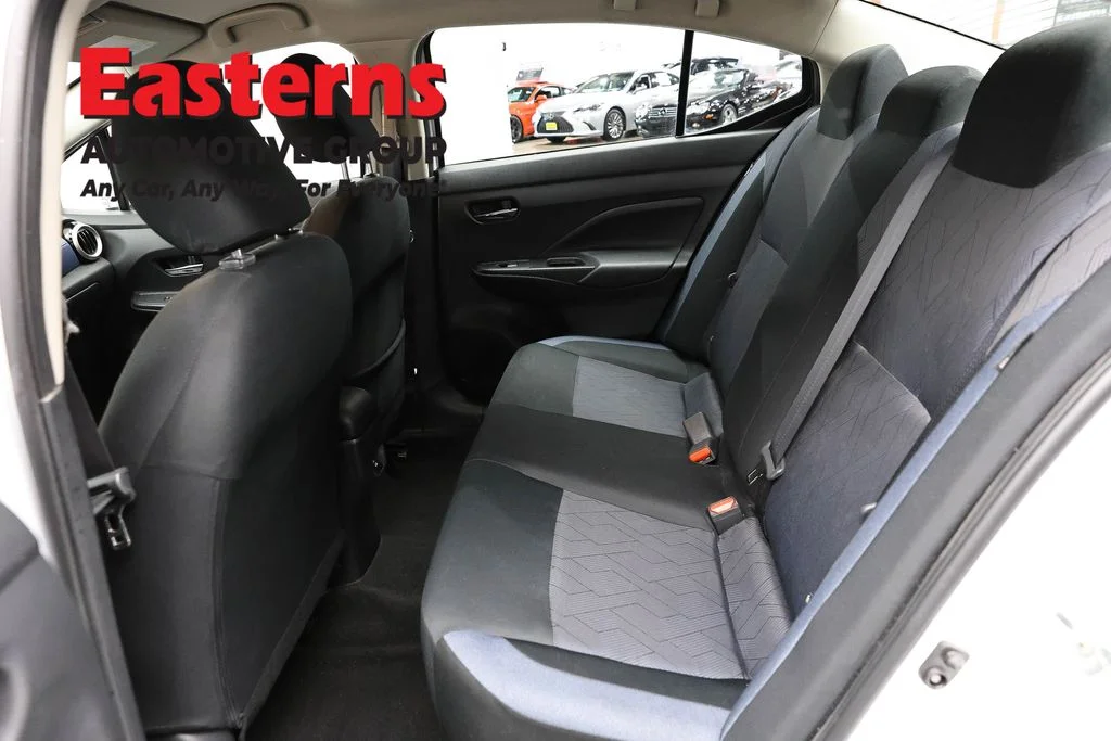 Used 2023 White Nissan 1.6 SV image 21