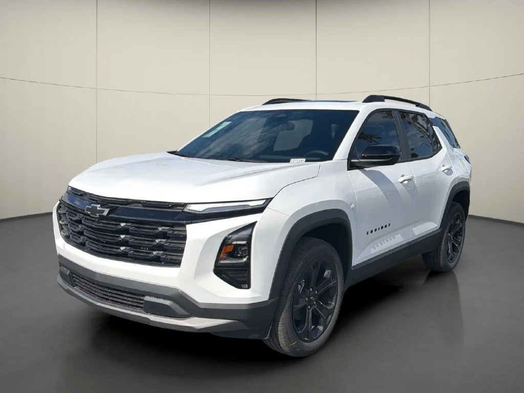 New 2027 Summit White Chevrolet LT image 3