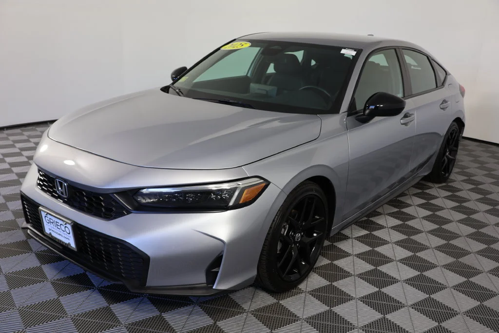 Certified Used 2025 Solar Silver Metallic Honda Sport image 4