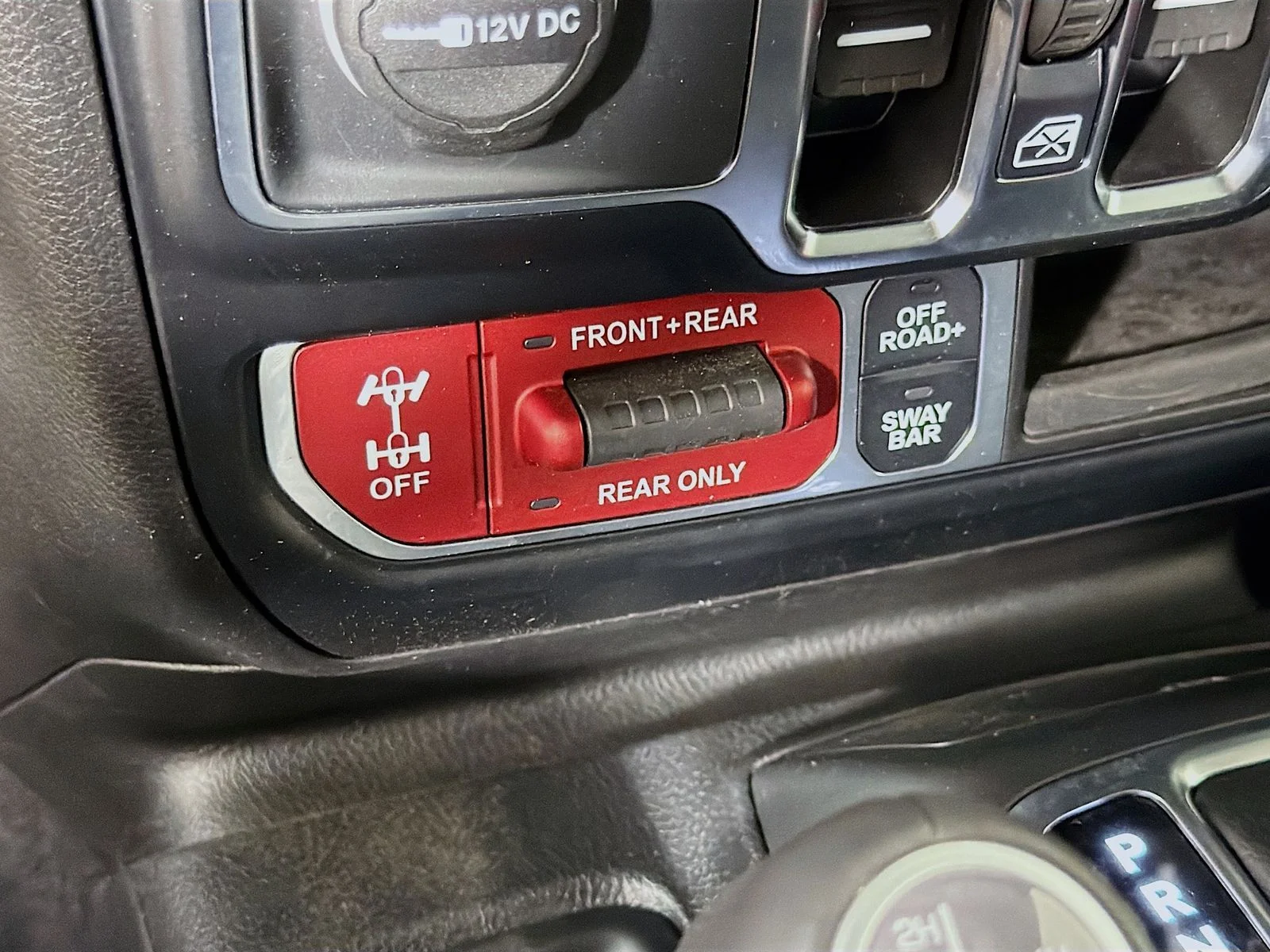 Used 2025 Anvil Clear Coat Jeep Rubicon 4xe image 18