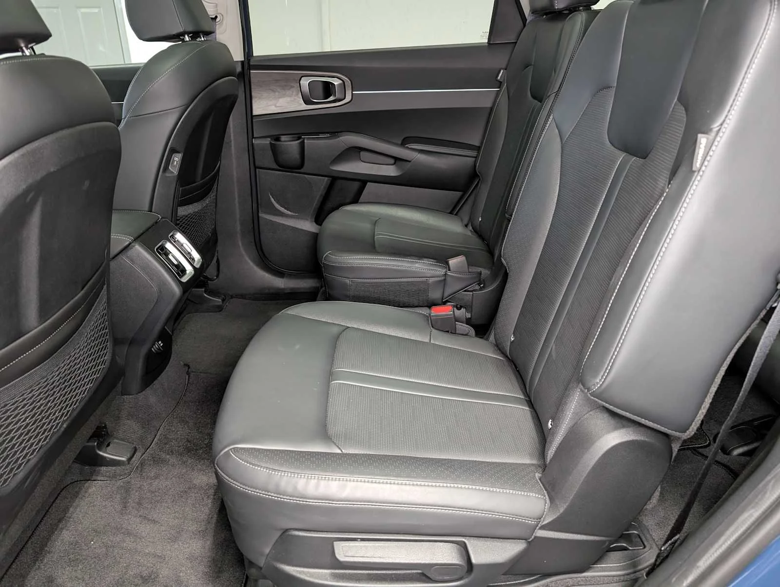 Certified Used 2025 Midnight Lake Blue Kia X-Line EX image 22