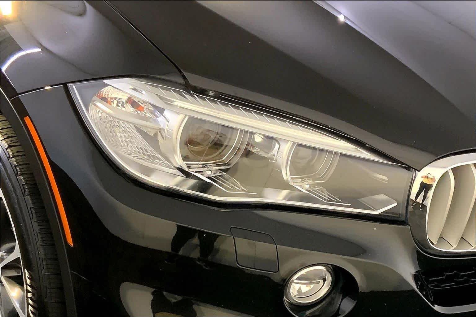 Used 2017 Alpine White BMW xDrive35d image 27