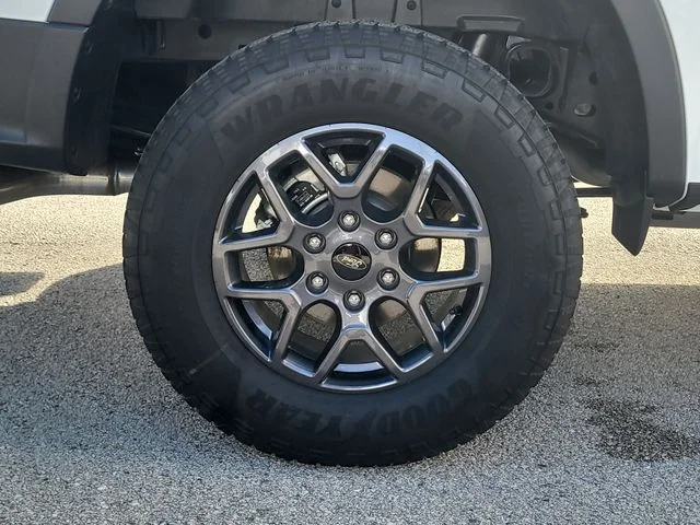 New 2026 Oxford White Ford XLT image 8