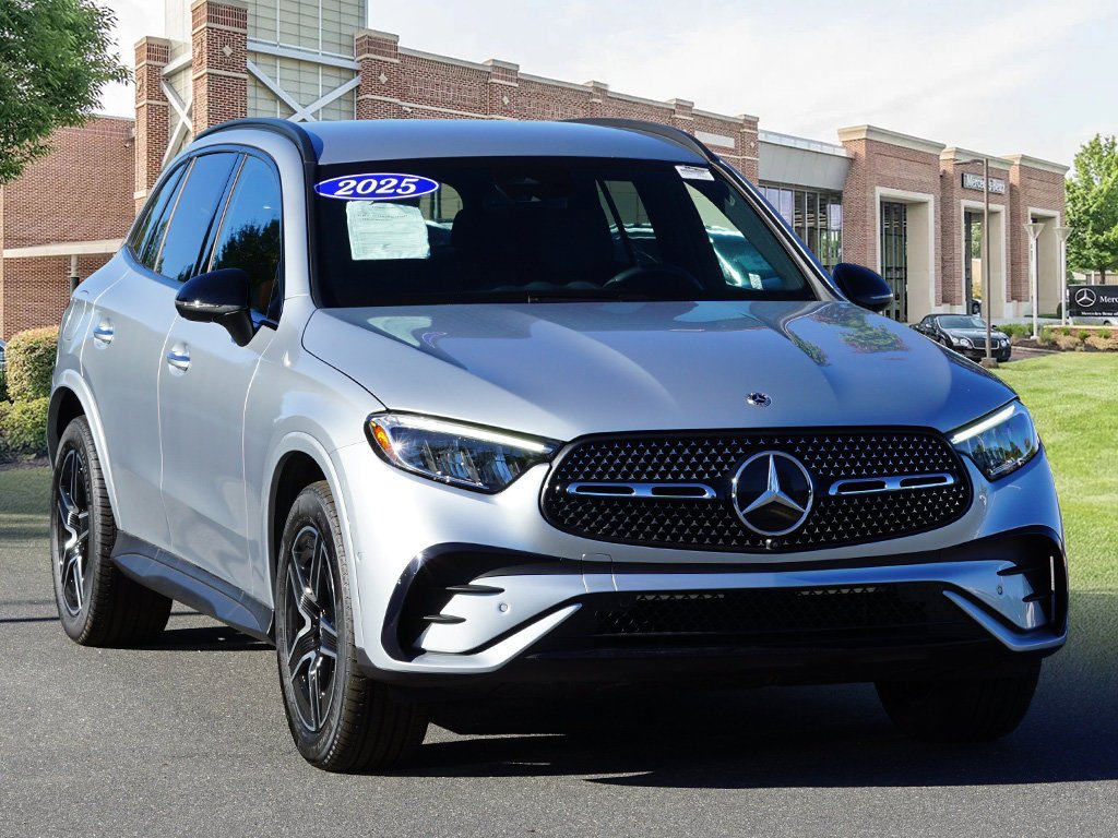 Certified Used 2025 Cirrus Silver Metallic Mercedes-Benz GLC 300 image 3