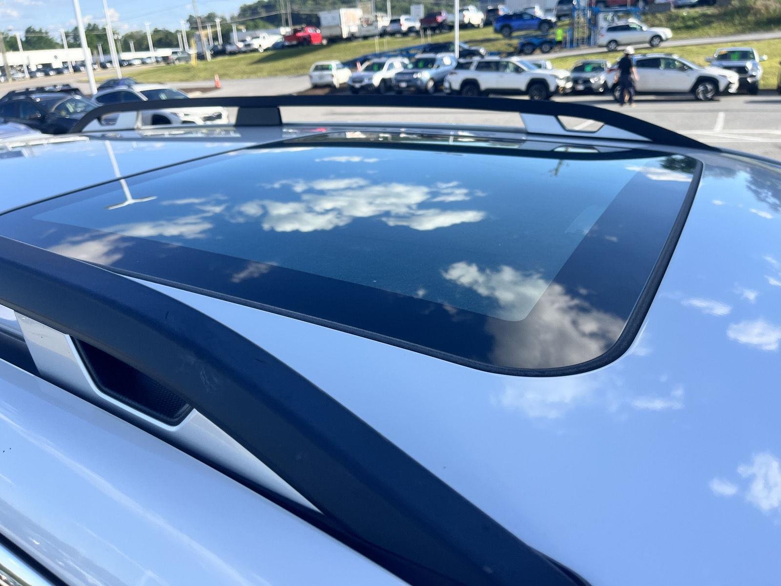 Used 2020 Crystal White Pearl Subaru Touring image 9