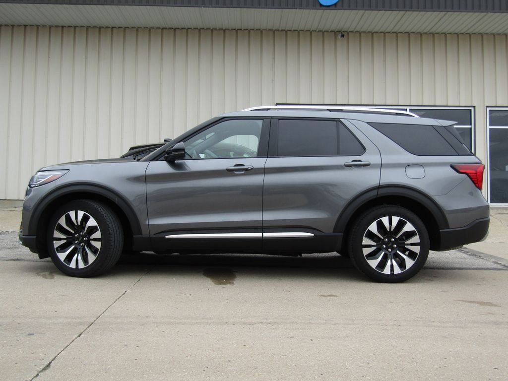 Used 2025 Gray Ford Platinum image 11