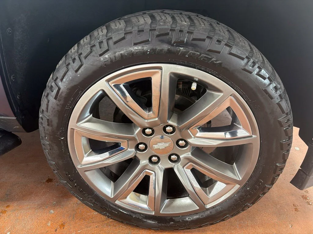 Used 2018 Centennial Blue Metallic Chevrolet LTZ image 10