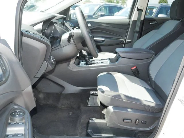 Used 2018 White Ford SE image 13