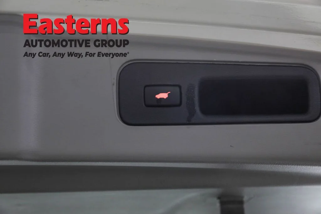 Used 2014 White Honda Touring image 21