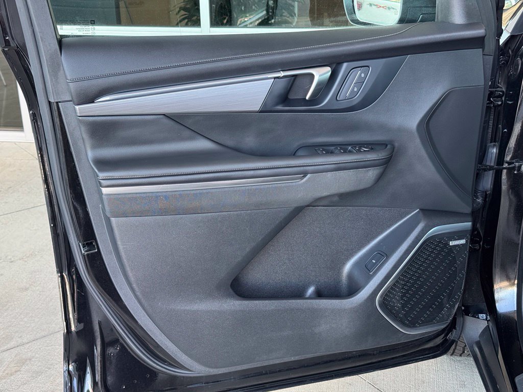 Used 2025 Black Buick Preferred image 28
