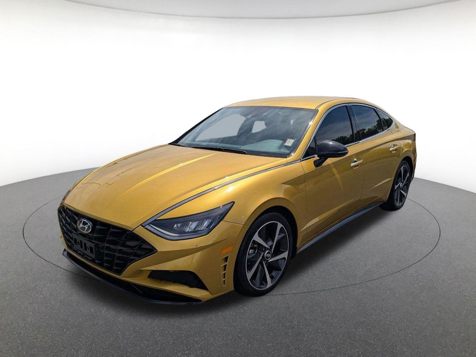 Used 2021 Glowing Yellow Hyundai SEL Plus image 8