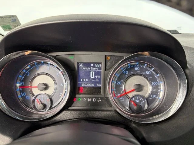 Used 2013 White Chrysler Touring image 17