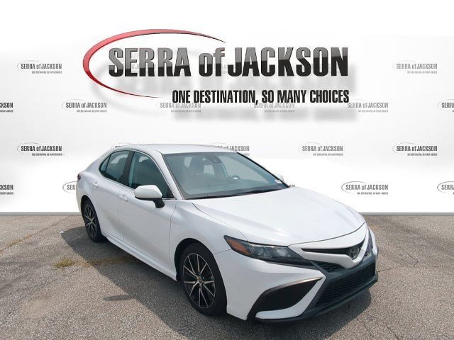 Used 2021 Super White Toyota SE image 2