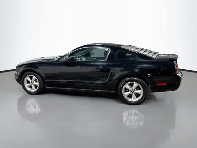 Used 2007  Ford Deluxe image 10