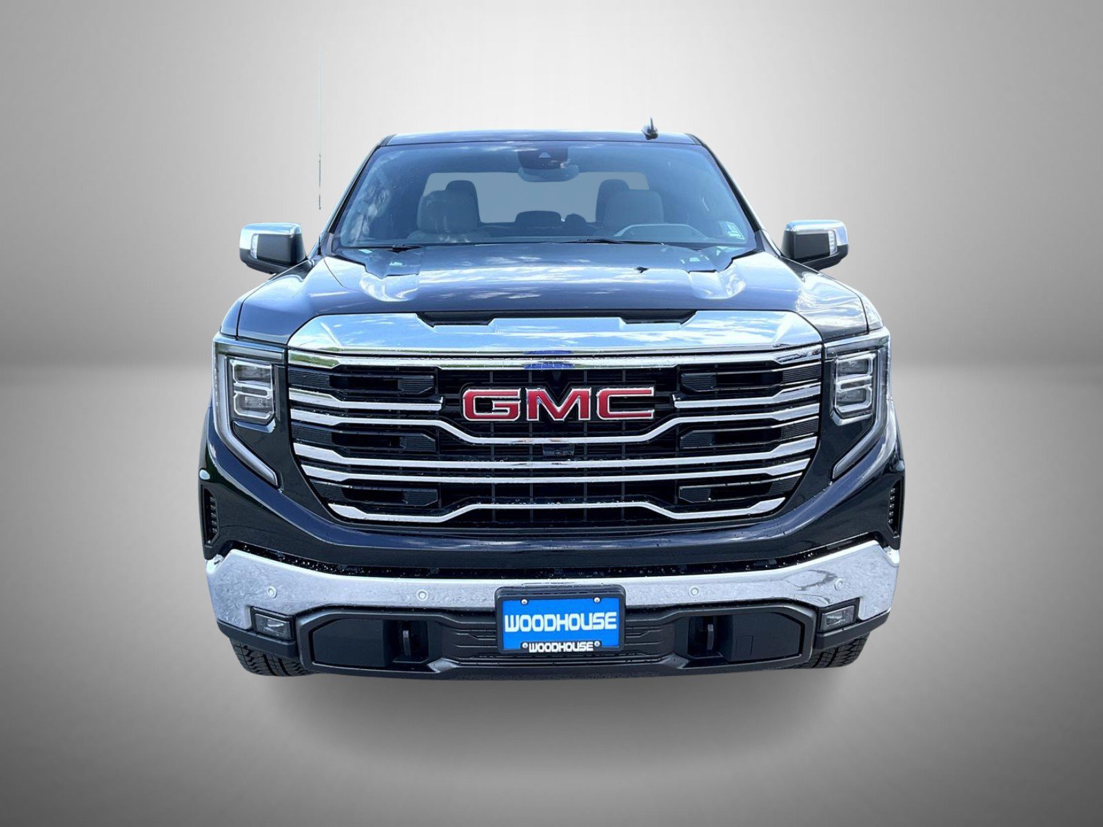2026 GMC Sierra 1500 SLT - Photo 2