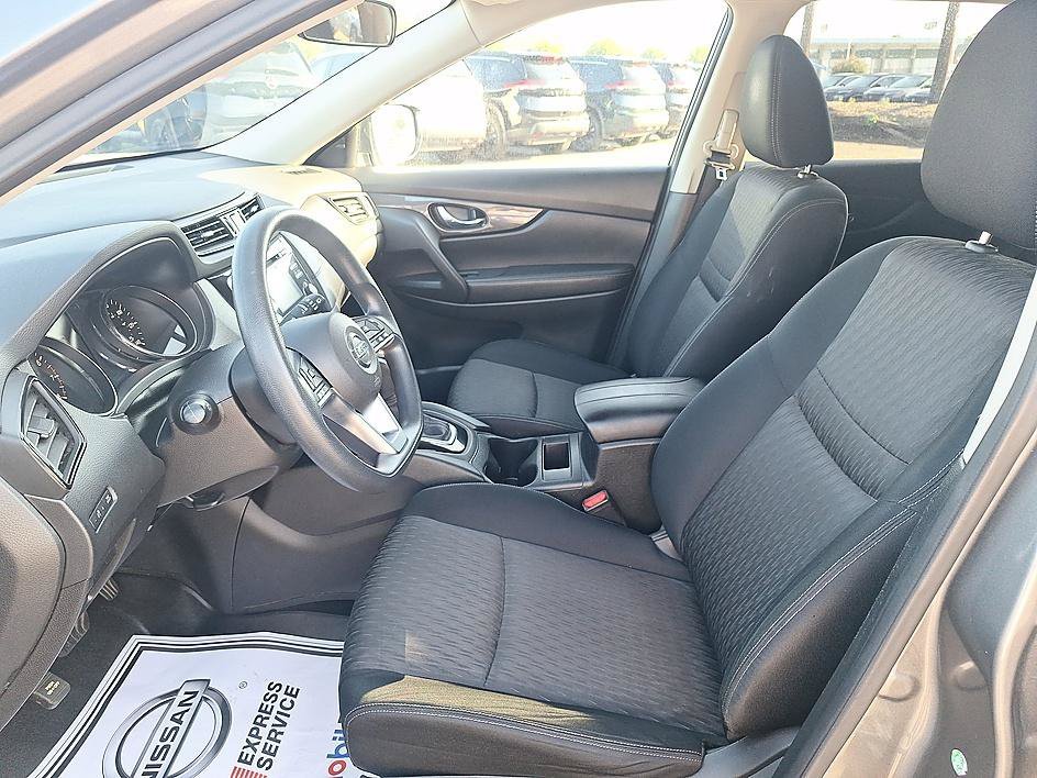 Used 2017 Gun Metallic Nissan S image 11