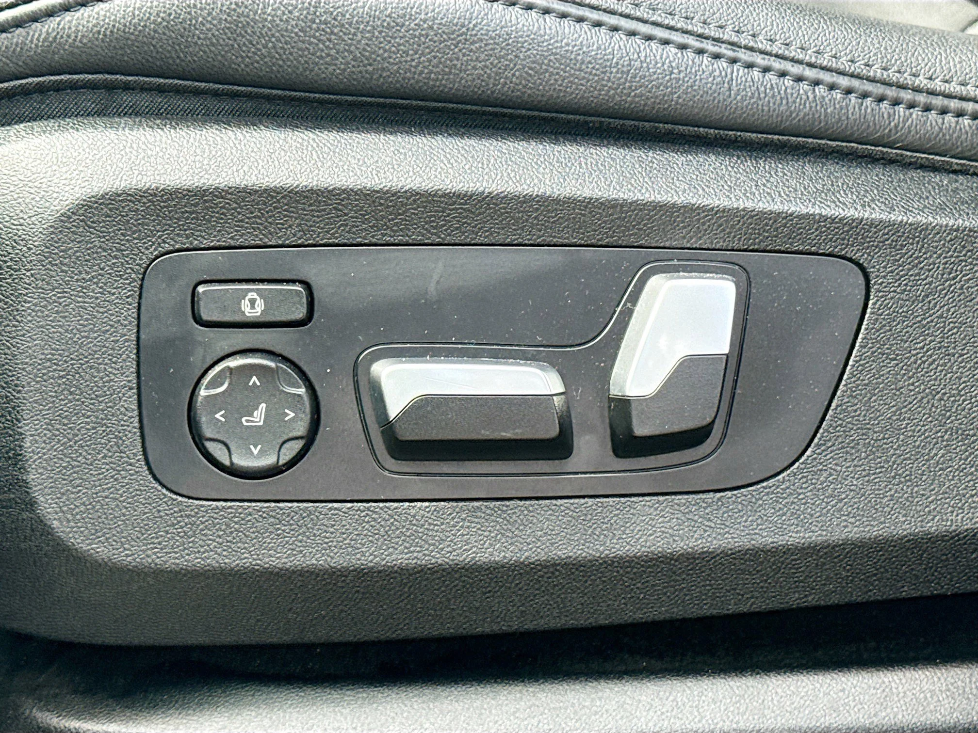 2022 BMW X7 40i - Photo 27
