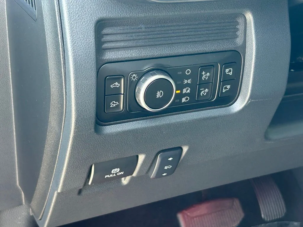 New 2026 Avalanche Ford Lariat image 39