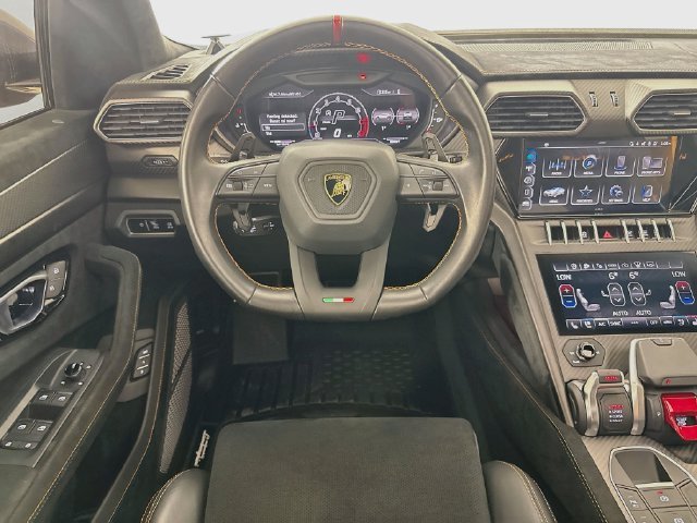 Used 2023 Gray Lamborghini Performante image 25