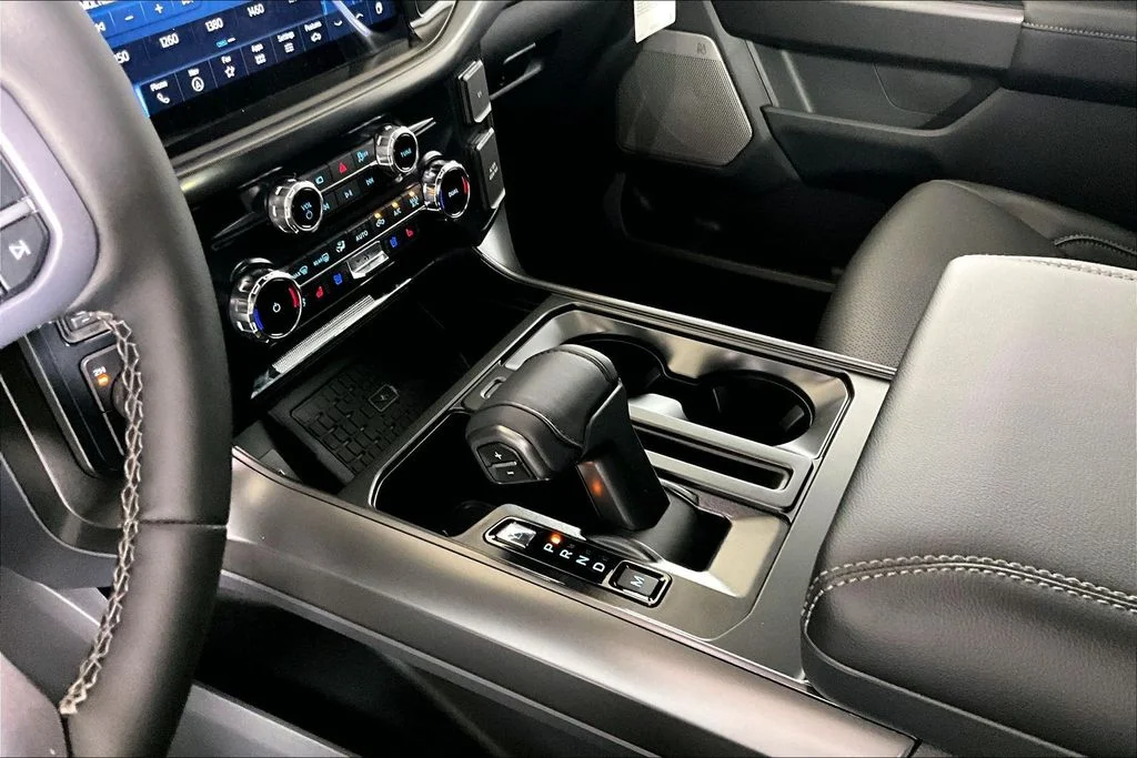 New 2026 Oxford White Ford Lariat® image 8