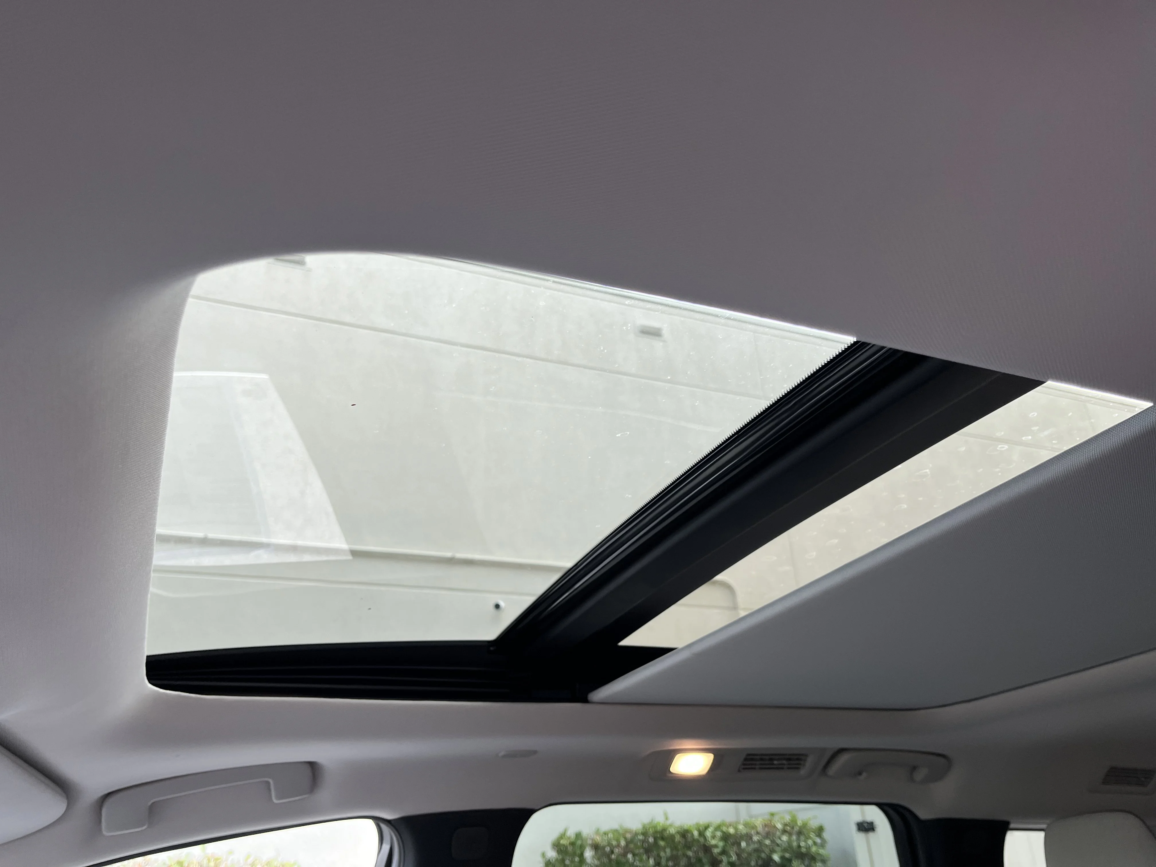 New 2027 Radiant White INFINITI LUXE image 25