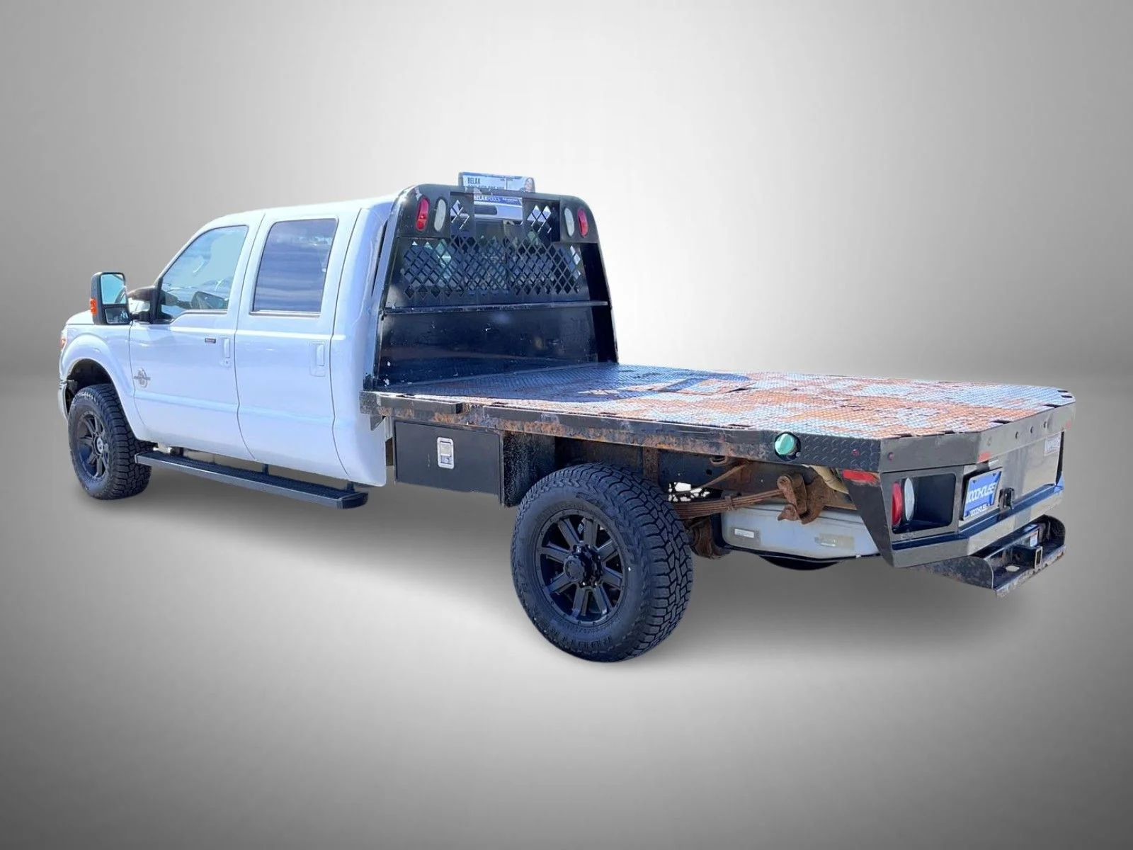 Used 2015 White Ford Lariat image 7