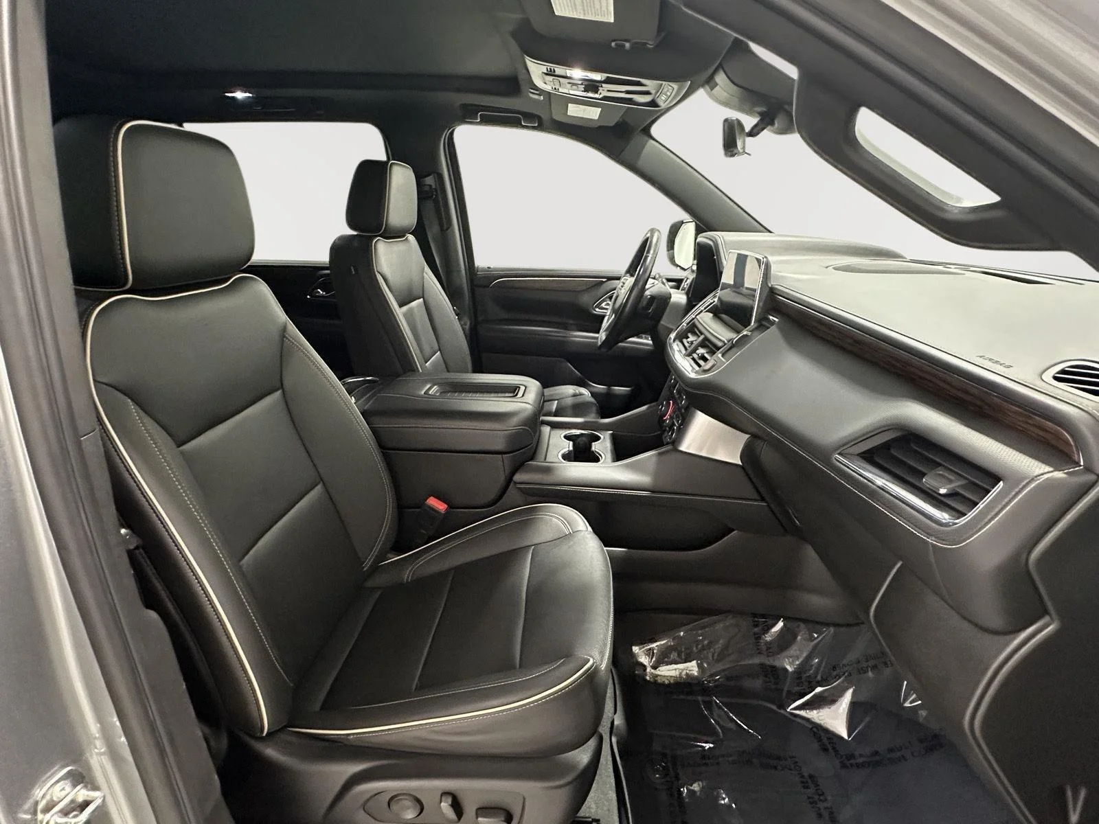 Used 2023 Sterling Gray Metallic Chevrolet Premier image 25
