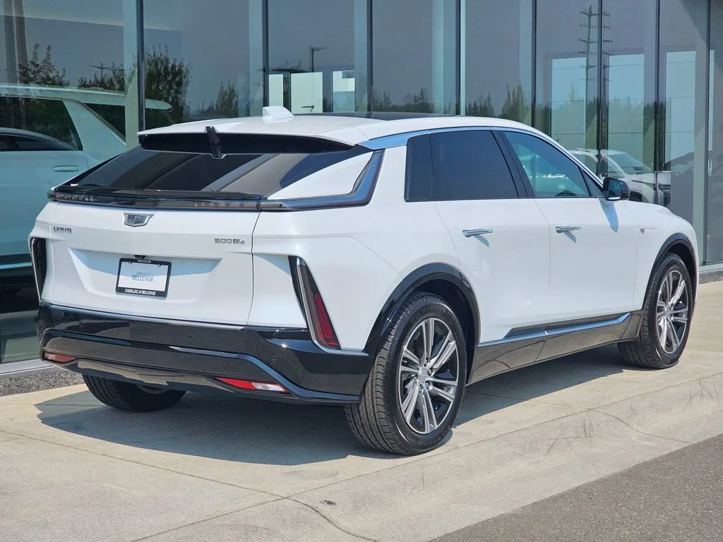 New 2026 Vibrant White Tricoat Cadillac Luxury image 5
