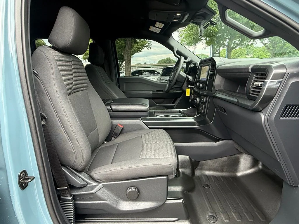 Used 2023 Blue Ford XL image 30