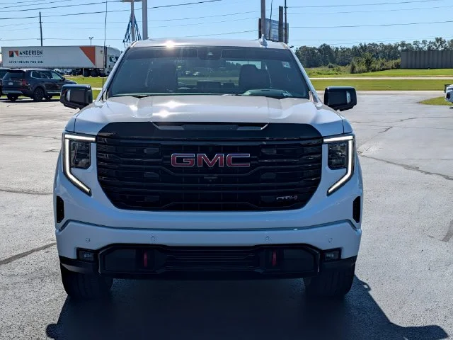Used 2023 White GMC AT4 image 3