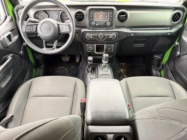 Used 2019 Green Jeep Unlimited Sport image 18